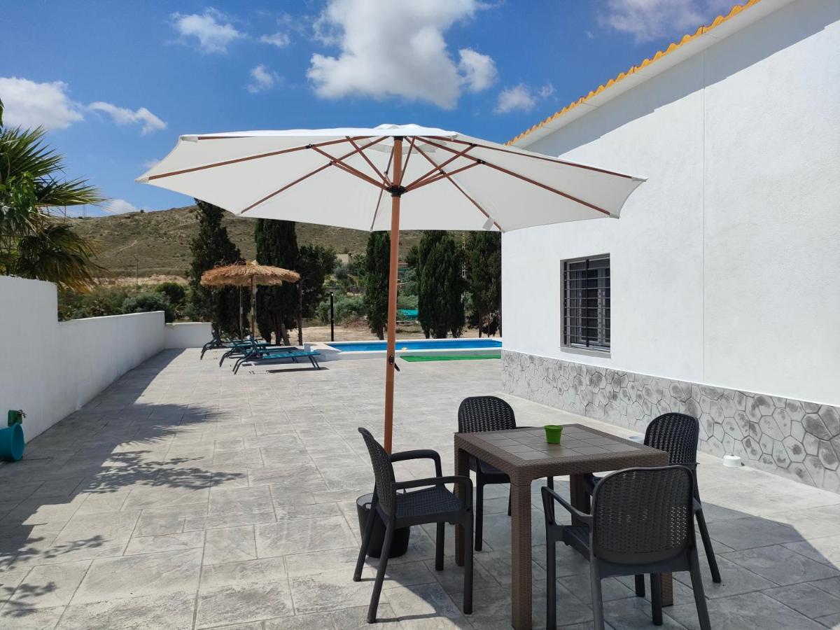 Casa Rural Con Piscina Climatizada Y Barbacoa A 10 Km De Alicante Y Playas, 3000 M2 De Terreno เอลเช ภายนอก รูปภาพ