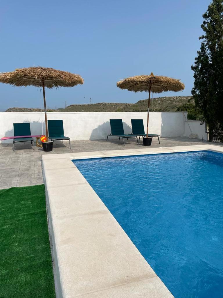 Casa Rural Con Piscina Climatizada Y Barbacoa A 10 Km De Alicante Y Playas, 3000 M2 De Terreno เอลเช ภายนอก รูปภาพ